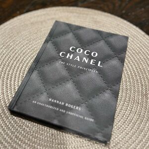 CHANEL BOOK ✨lowered